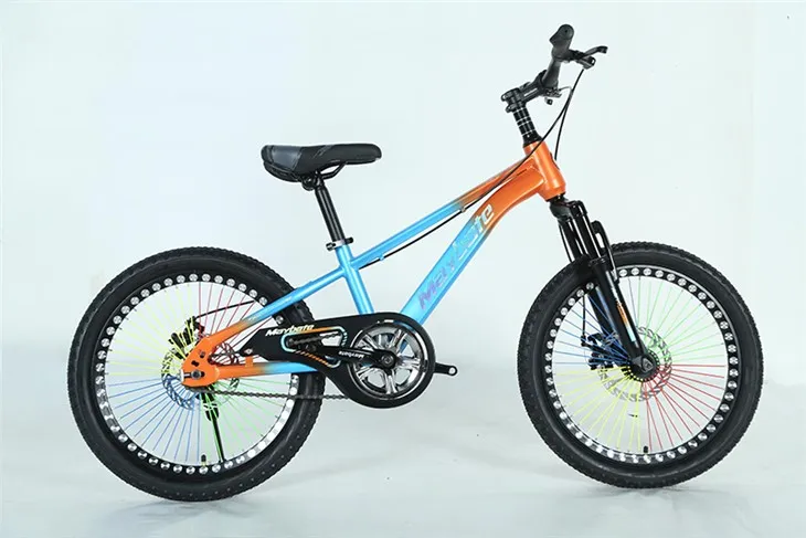 رنگین بچوں کی سائیکل